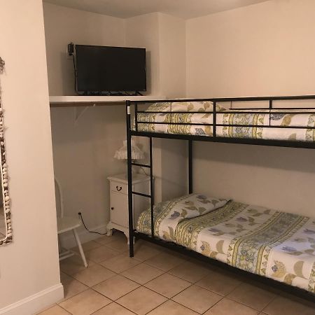 וירג'יניה ביץ' Angie'S Guest Cottage מראה חיצוני תמונה